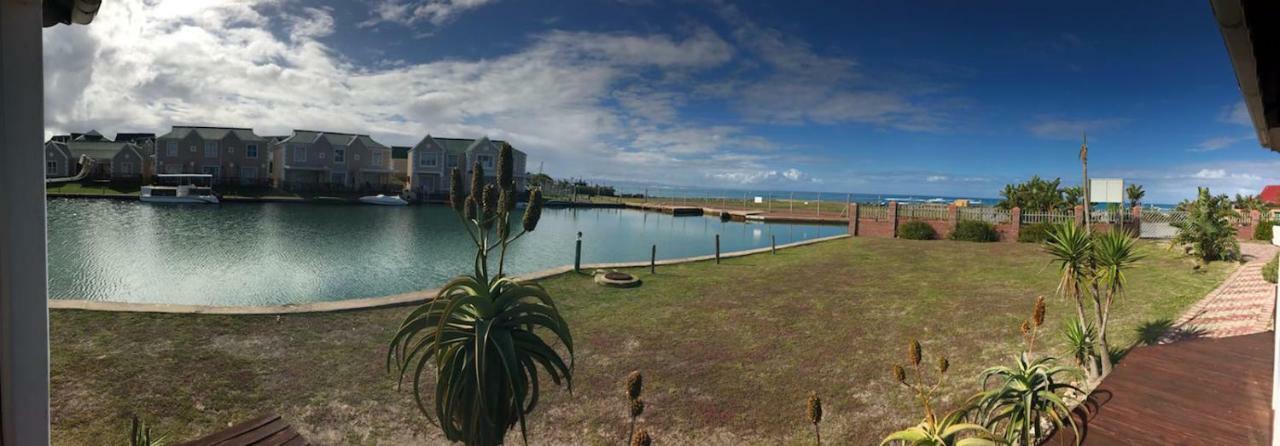 Marina Sands Villa Jeffreys Bay Exterior foto