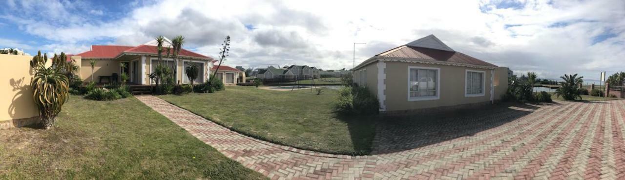 Marina Sands Villa Jeffreys Bay Exterior foto